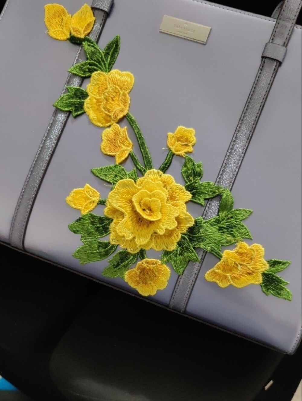 Kate Spade Lilac‑Silver Tote with Yellow Floral Appliqué • Chic & Rare - Picture 15 of 16